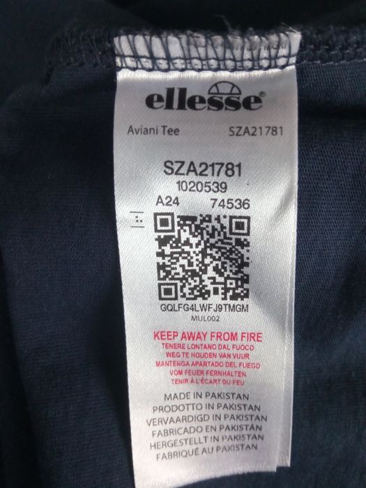 T-shirt ellesse granatowy minimalistyczny