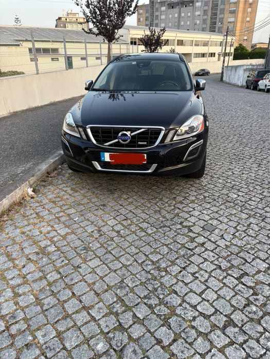 URGENTE -  Volvo  XC 60 R- Design   (  BAIXA DE PREÇO ATÉ DIA 15/10 )
