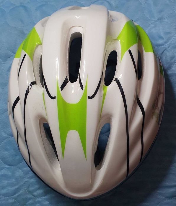 Ciclista/trotinete - Capacete proteção
