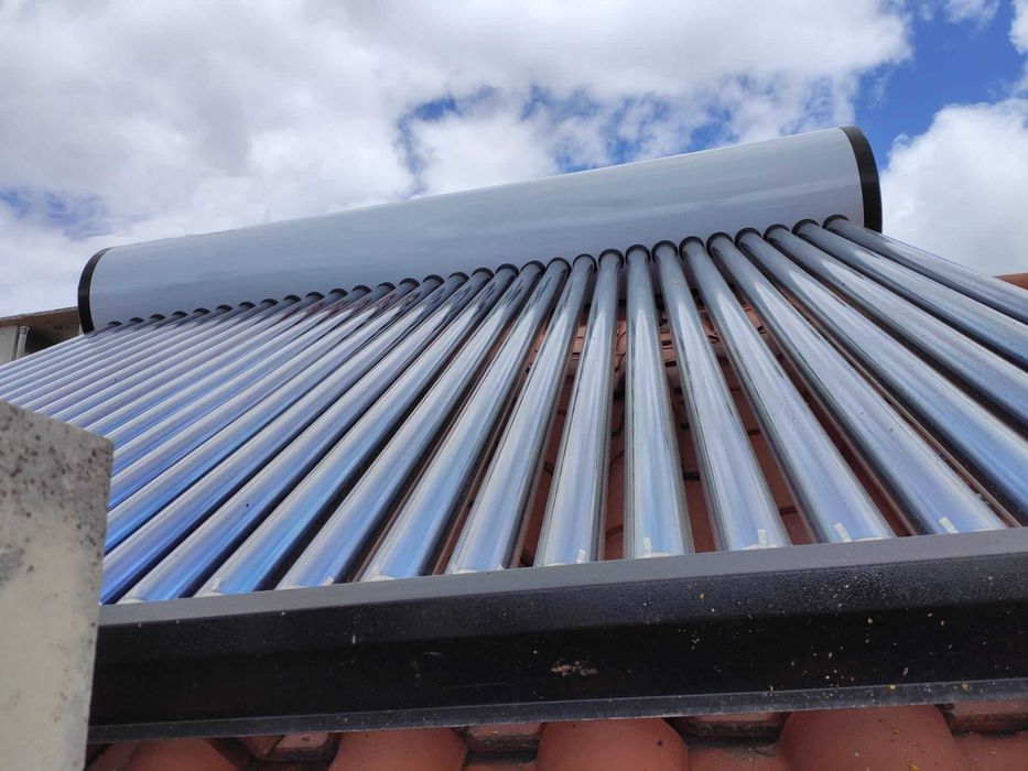 Painel Solar Termossifão 200L INOX com 20 Tubos Vácuo