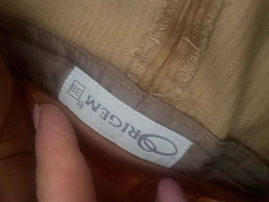 Conjunto saia e blusao camel em bombazina