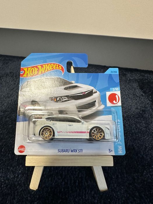 hot wheels subaru wrx sti biała
