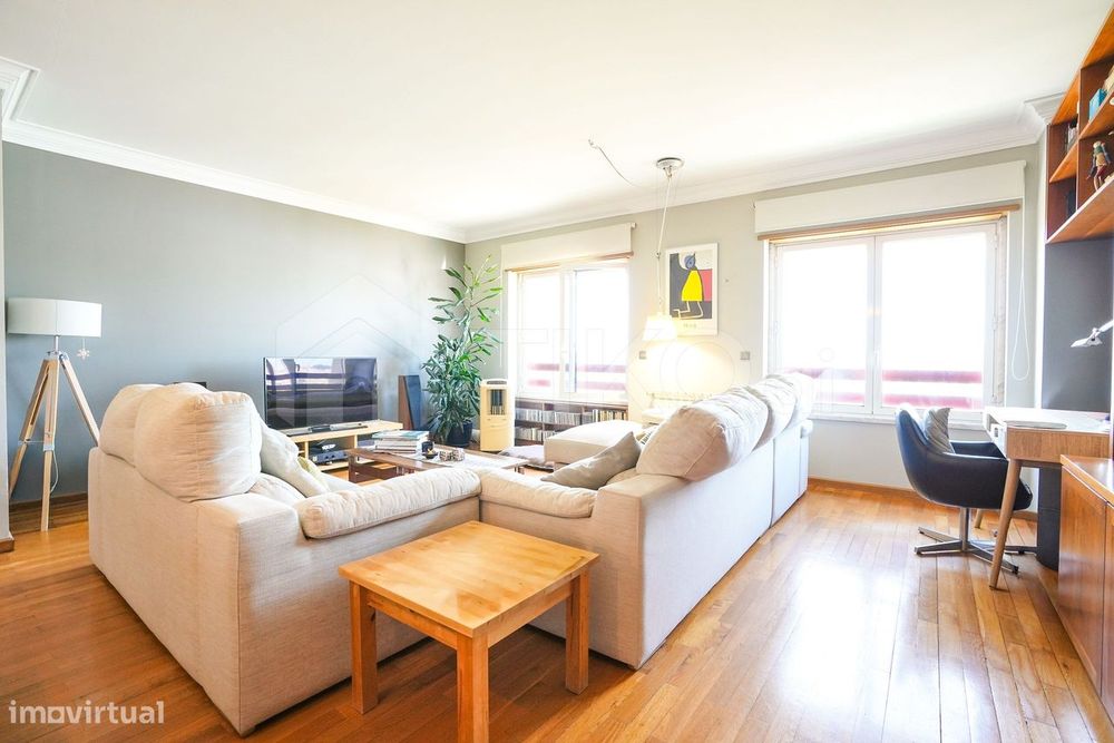 T3 Com 139 M², 2 Lugares De Garagem E Arrecadação | Telheiras, Lisboa