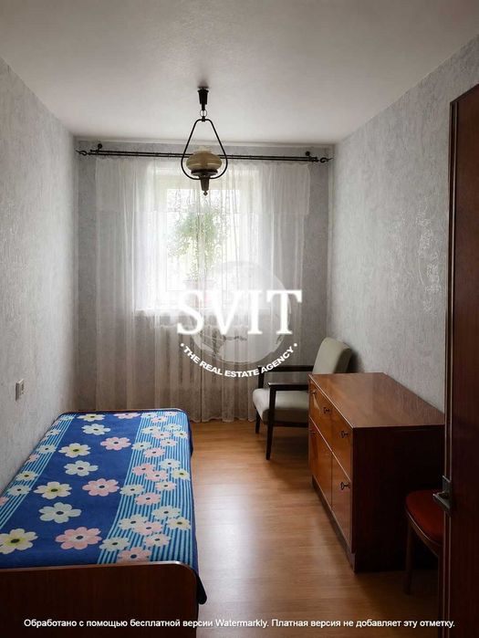 Продам два будинки на одному подвір'ї Підзамче