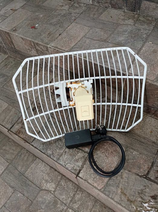 Підсилювач Wi-Fi на 5,10,20 км Потужна радіоантена AirGrid M2 16 ДБ