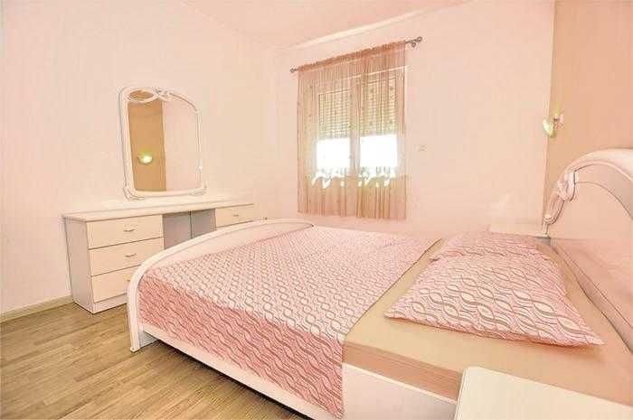 Chorwacja. LAST MINUTE .Apartament 8 osobowy, w VIII tylko 780 złotych /doba