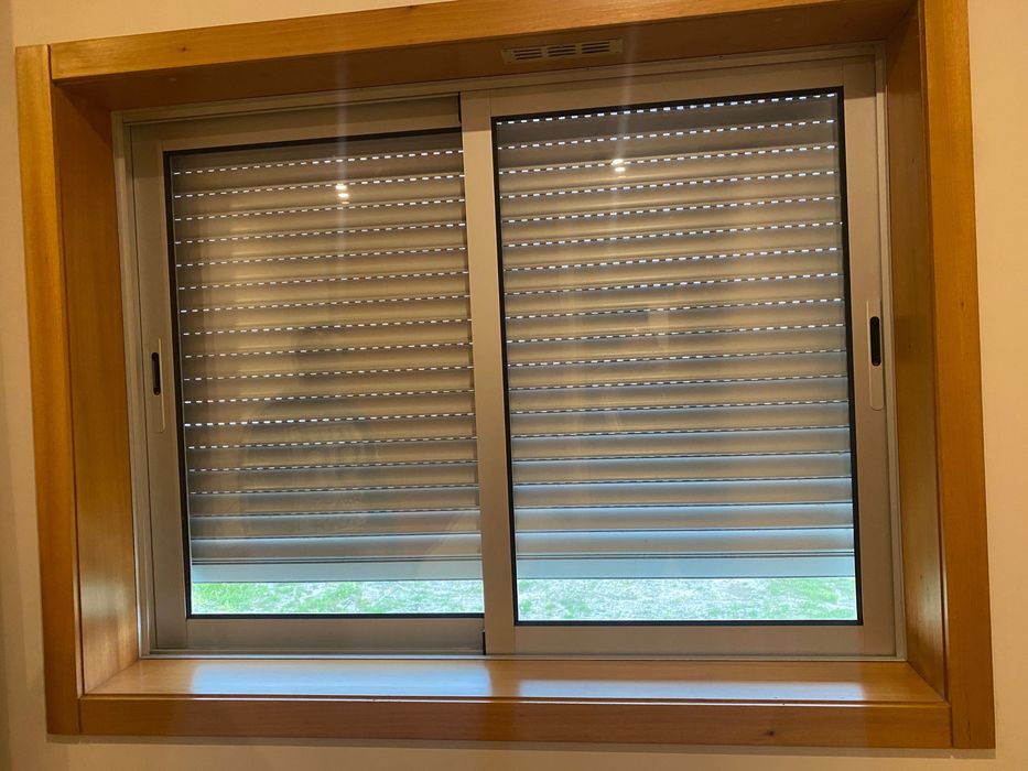 Janelas de correr com vidro duplo