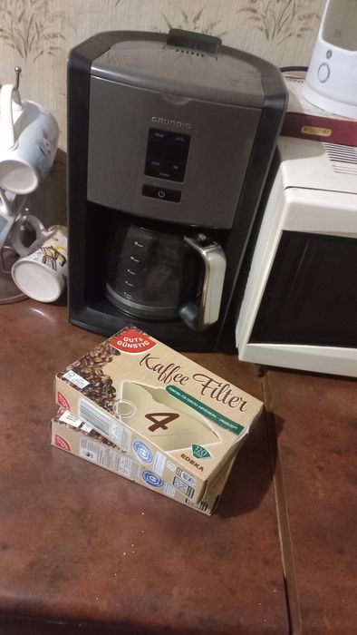 Капельная кофеварка Grundik