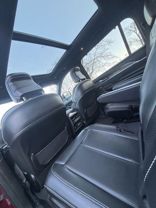 Jeep grand cherokee wl overland