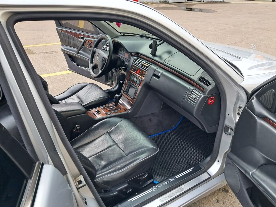 Продам Мерседес w210