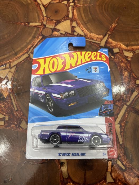 Hot Wheels Buick Regal 87 Th Treasure Hunt long card nowe