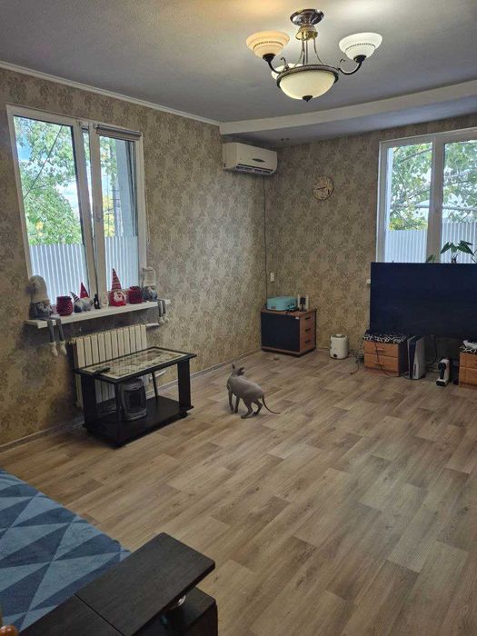 Продам 3к квартиру Приднепровск  БЕЗНАЛ