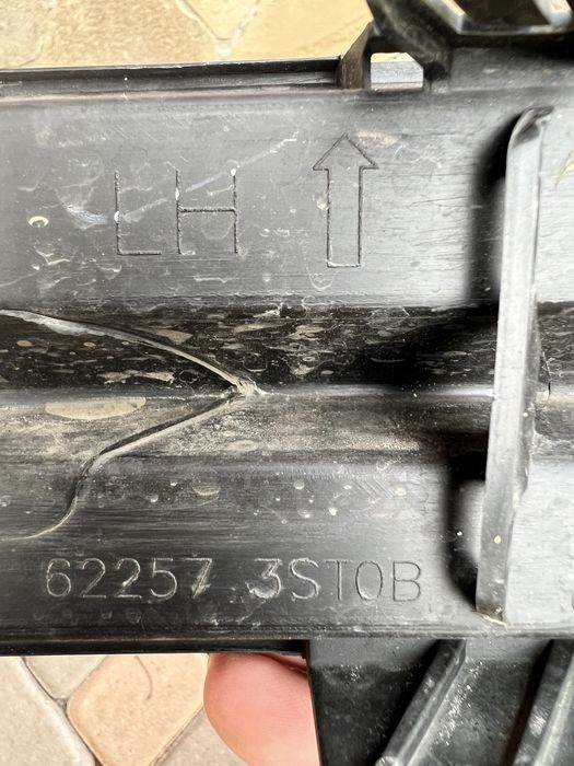 Накладка фары Nissan Sentra