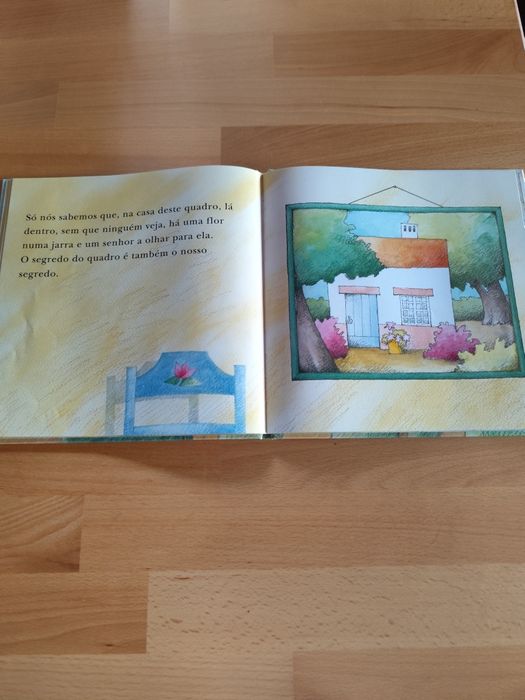 Livro infantil "Vamos Contar um Segredo... e Outra História" de António Torrado