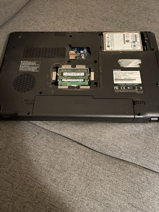 Toshiba satellite C660D-143