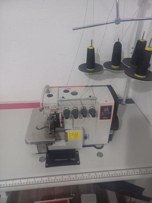 Maquina industrial nova de corte e cozer bruce