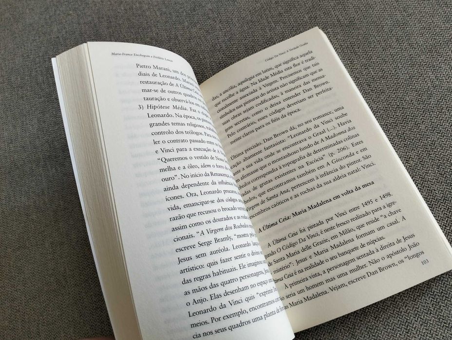 Livro "Código da Vinci - A verdade oculta" de Marie-France Etchegoin & Frédéric Lenoir