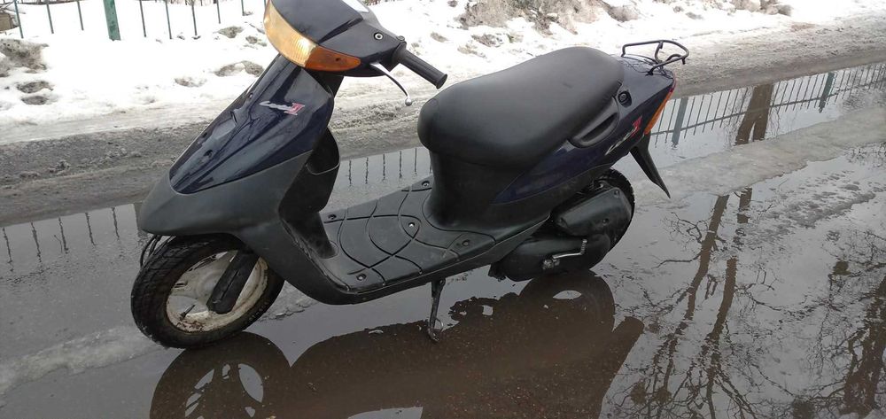 Скутер Suzuki Lets