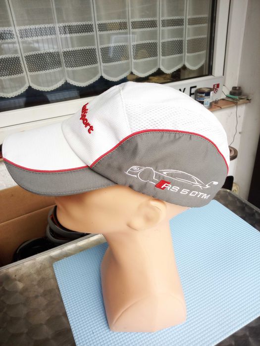 czapka z daszkiem audi