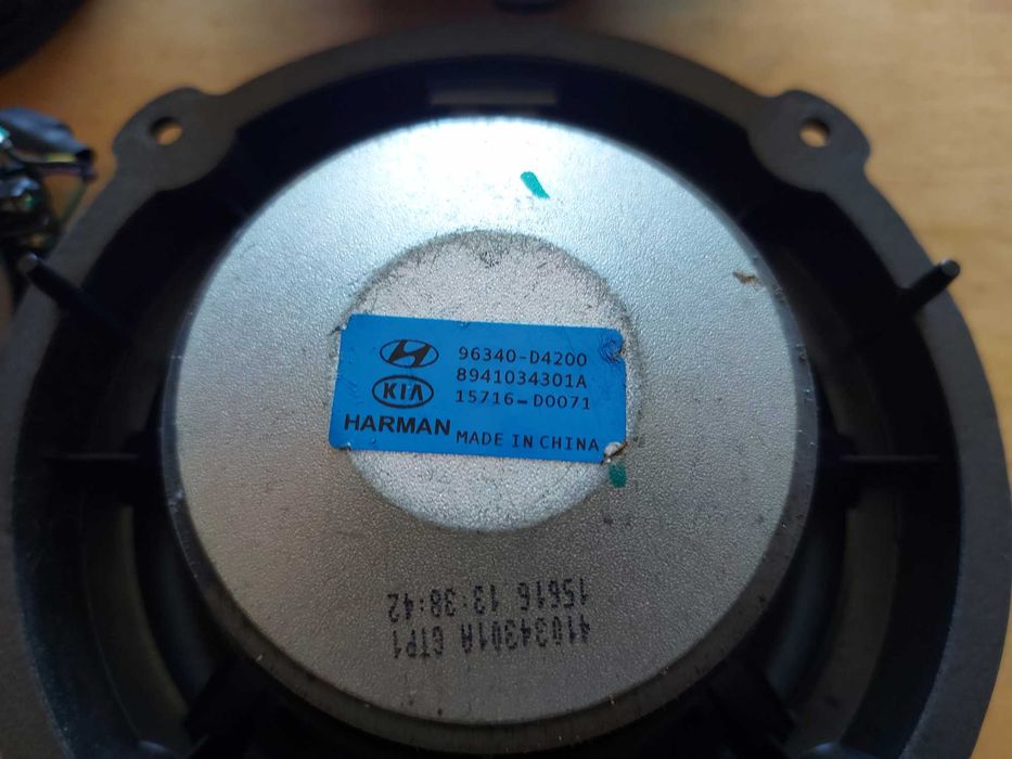 Amplificador e colunas Kia Optima Harman