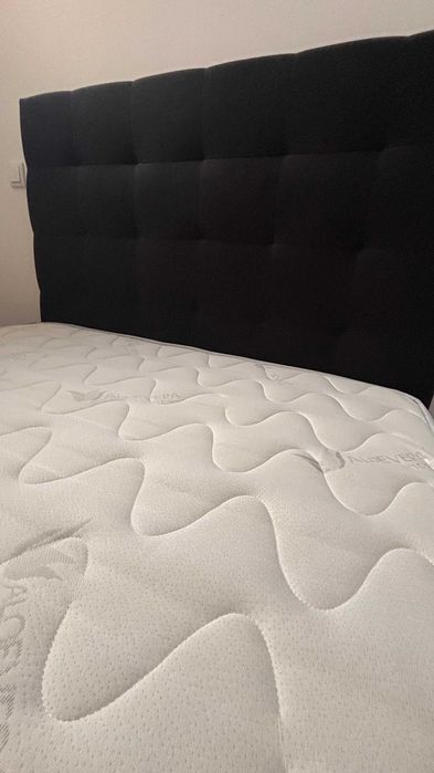 Cama com sistema elevatorio com colchão 140x190