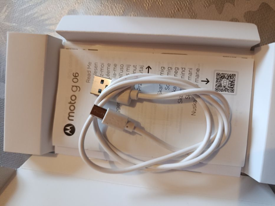 Motorola (moto g 06)