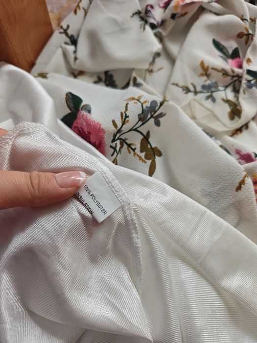 Zwiewna sukienka hiszpanka w kwiaty maxi asymetryczna boho