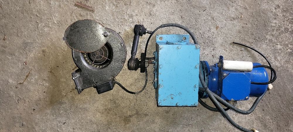 Reduktor z silnikiem Iskra plus dmuchawa