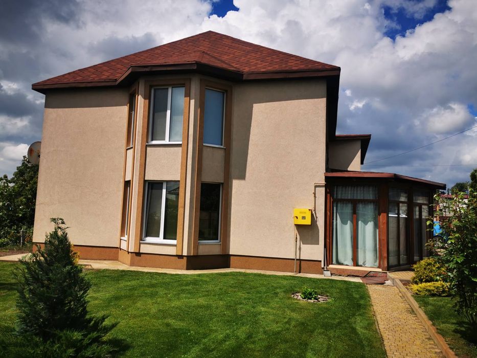 Будинок з ремонтом для сім'ї