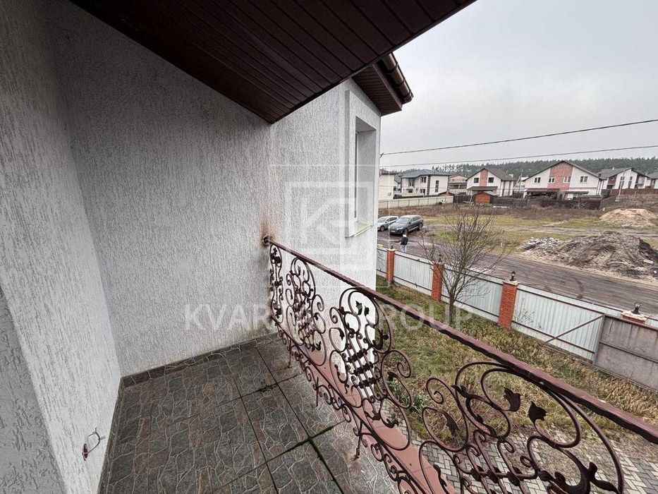 Продаж шикарного 2 поверхового будинку з ремонтом