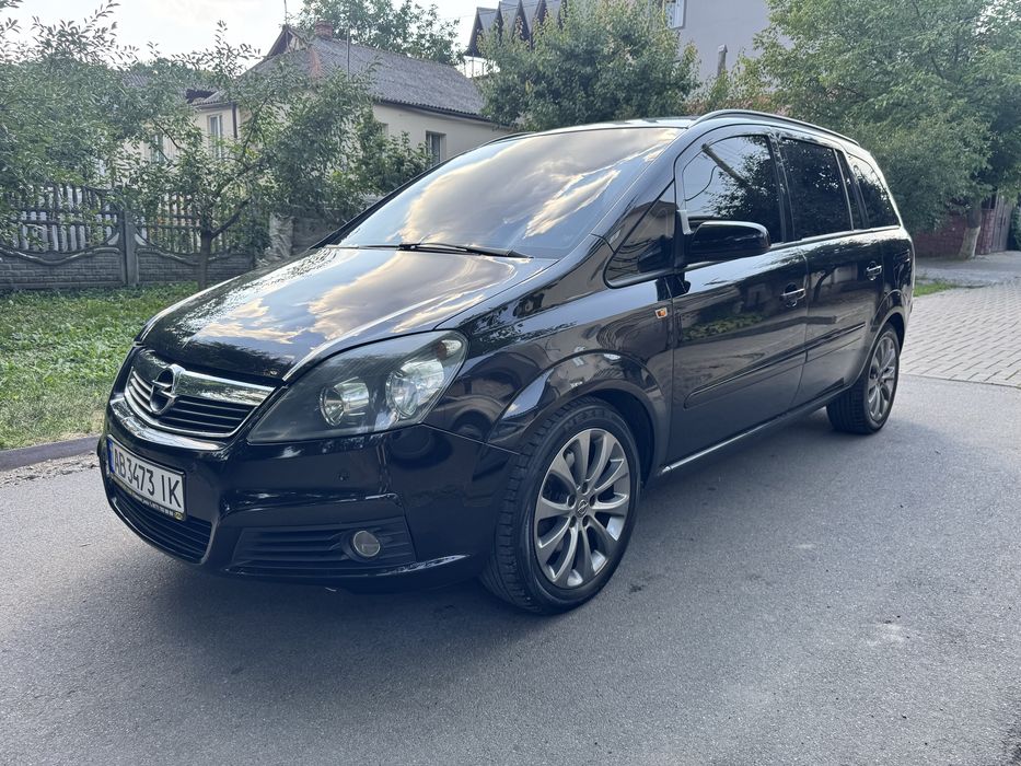 Продам Opel Zafira B