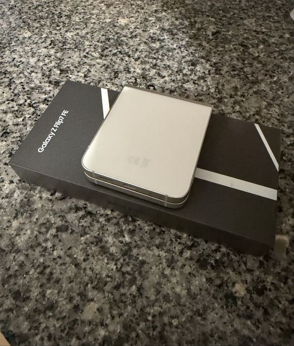 Samsung Galaxy Z Flip 7 FE