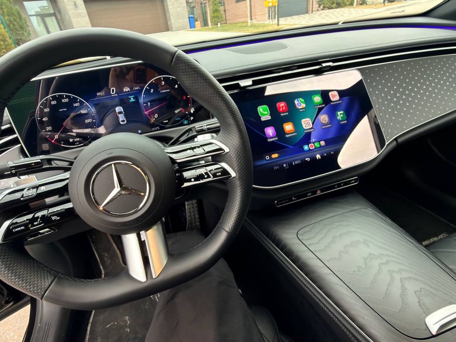 Mercedes-Benz E-Class 2024