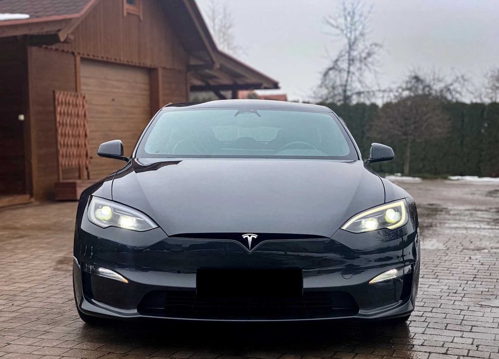 Tesla Model S 2022
