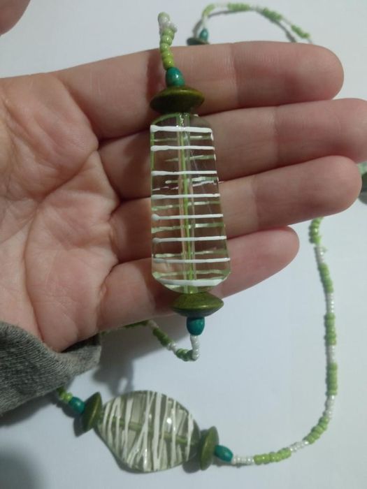 Colar lindo e simples