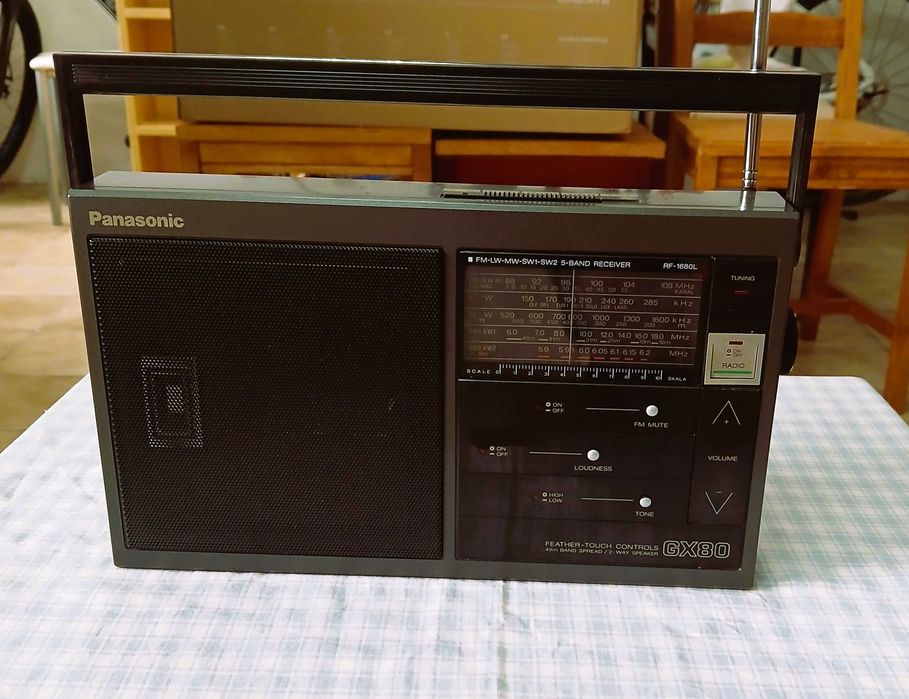 Rádio Panasonic rf1680