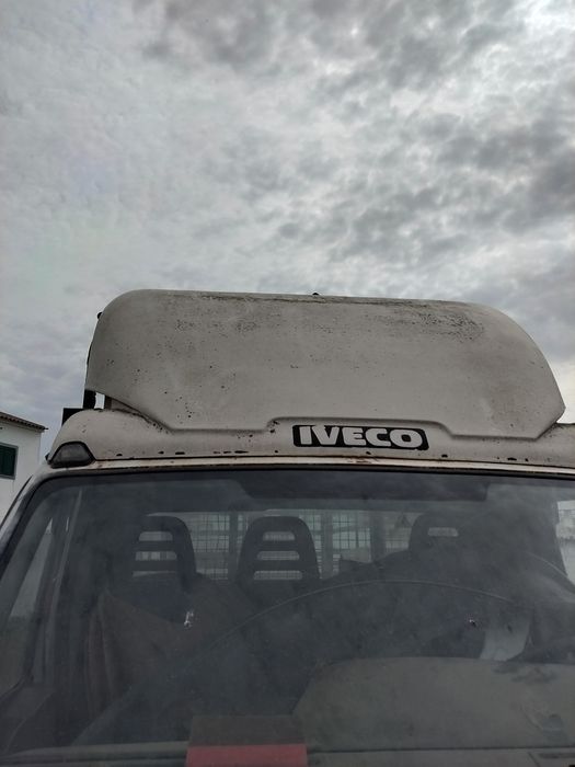 Vendo grade para carrinha de caixa aberta