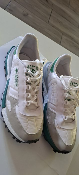 Białe sneakersy Lacoste rozmiar 44