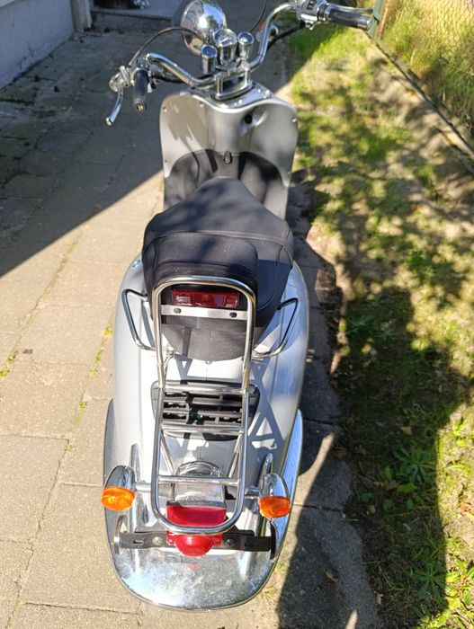 Hulajnoga elektryczna Cruiser.
