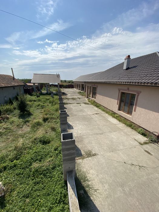 Продам будинок у передмісті Берегова