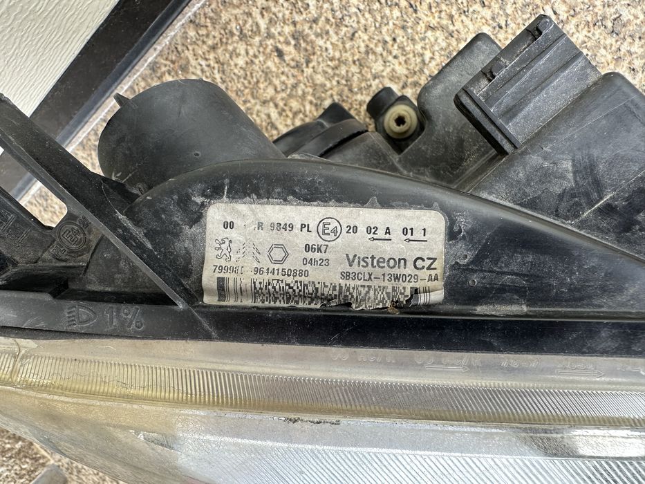 Farol Citroen Berlingo M59