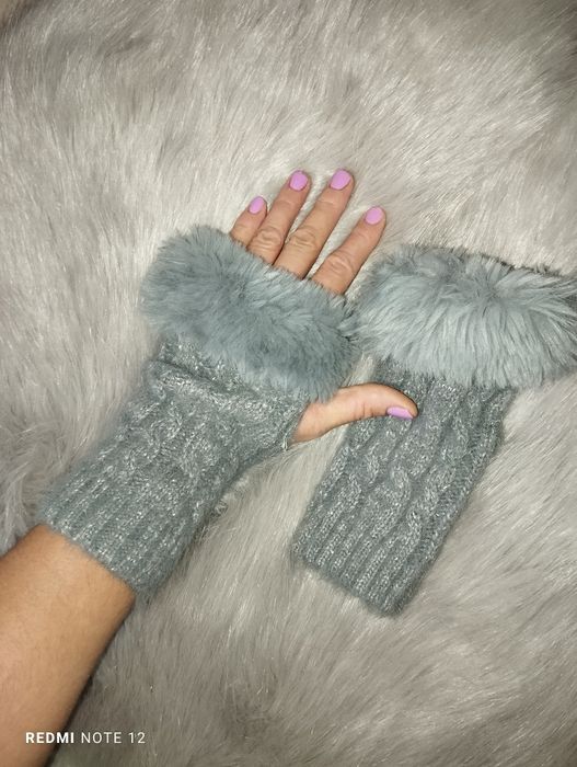Futerkowe rękawiczki sweterkowe z dzianiny futerko bez palców długie