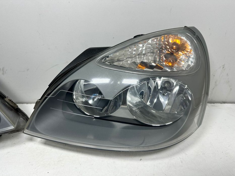Lampa przód Renault Clio 2 01-05 lift prawa + lewa  Europa wysyłka