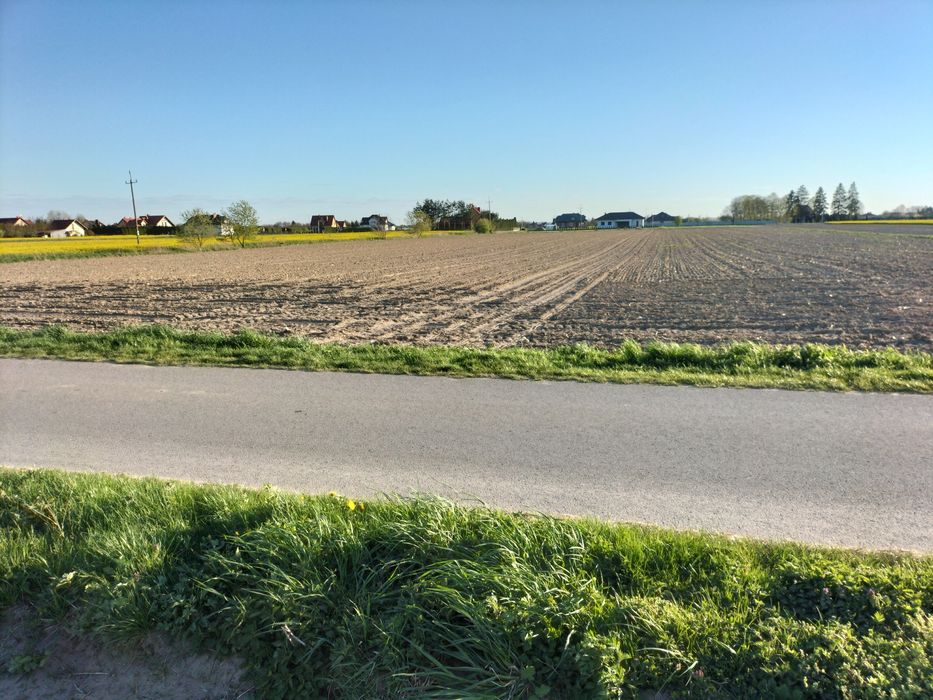 Sprzedam działkę o powierzchni 13,4 ara w Wiązownicy - Widok 3
