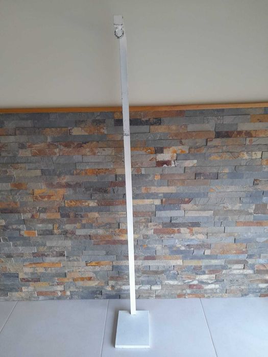 Suporte para gaiola de pássaros em alumínio(Para Desocupar)