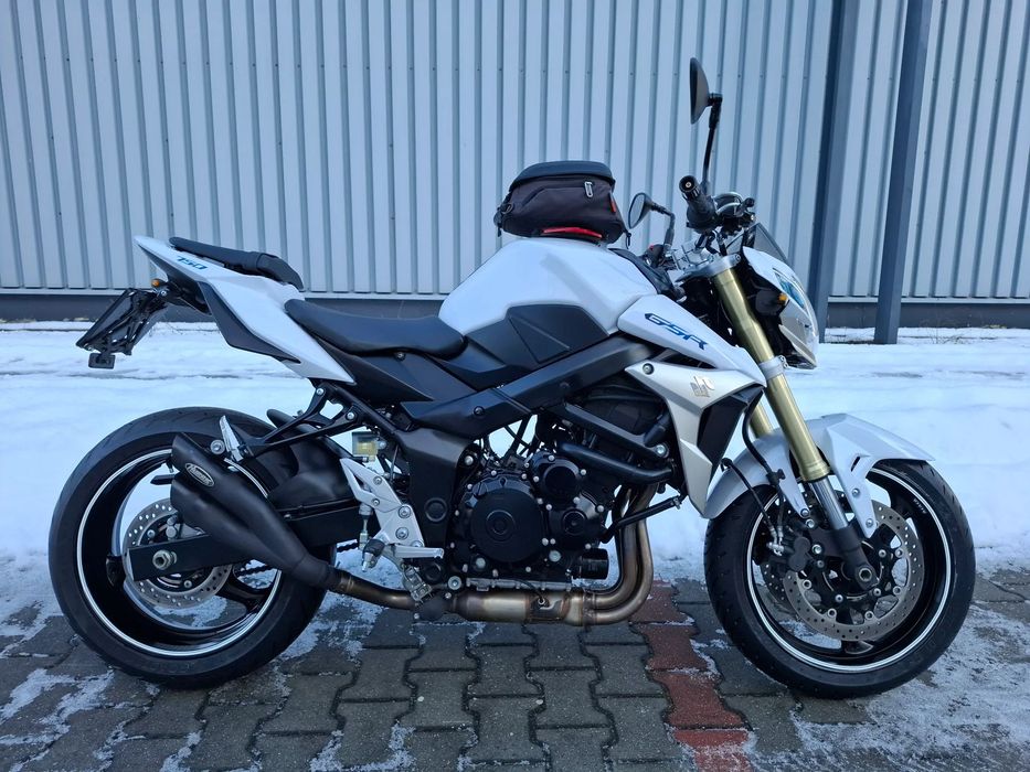 Suzuki GSR 750 GSR