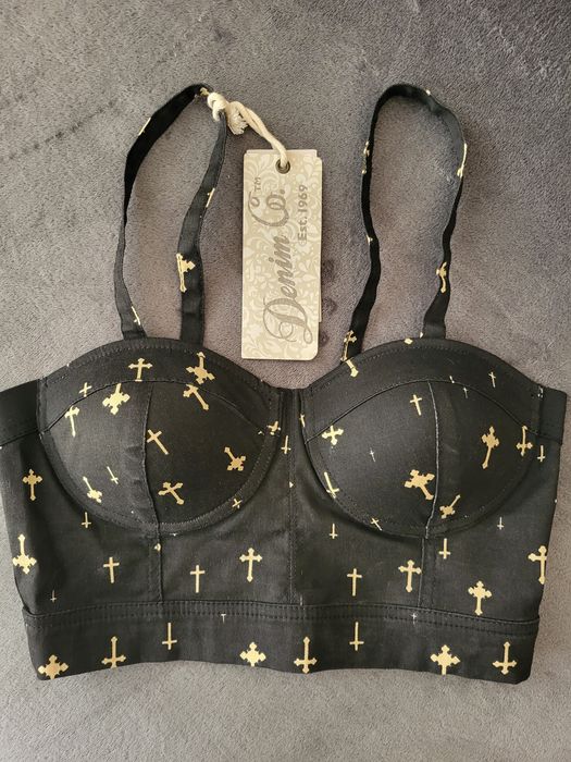 Готический топ бюстье с крестами.
