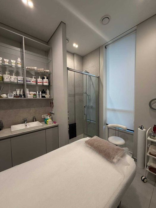 Продаж бізнесу . Косметологічна клініка