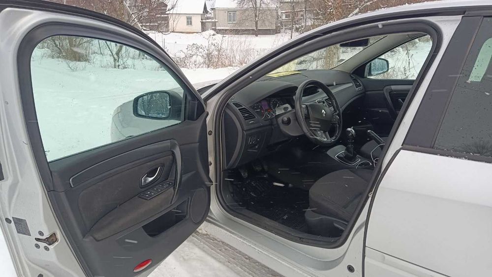 Рено лагуна продам