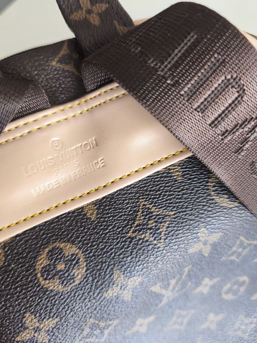 Mochila de mulher. Nova